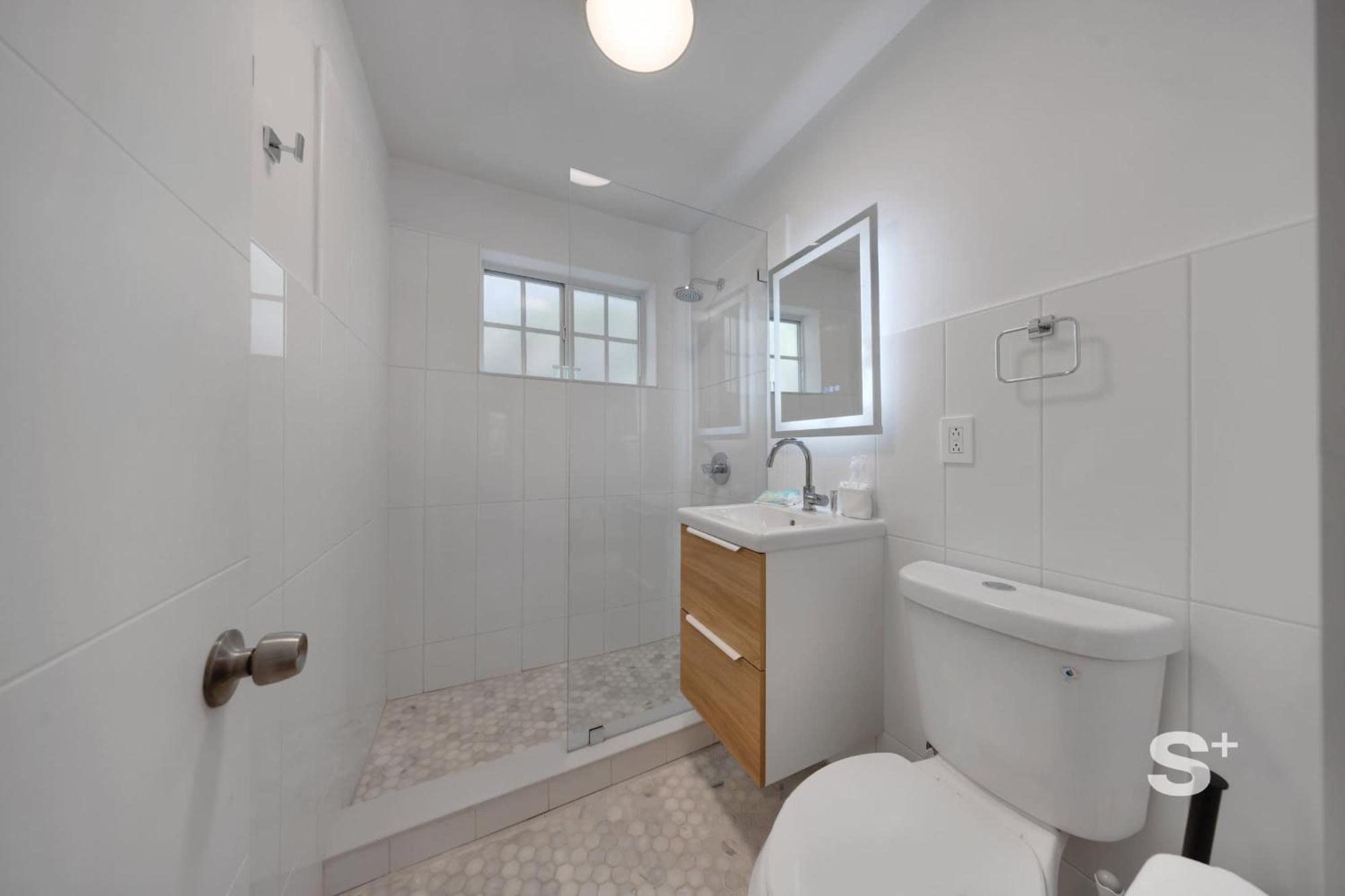Cozy 1bd With Gym, Garden & Bbq Apartment
